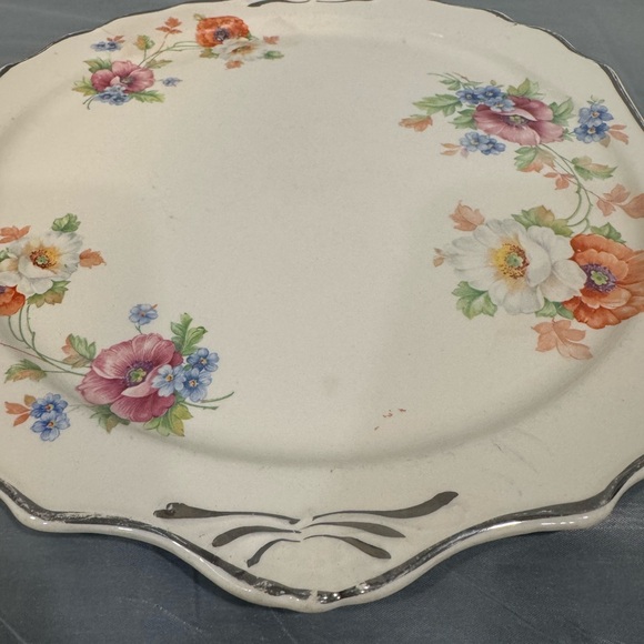 Vintage Harker Pottery Amy Floral Cake Plate Cream Scalloped Edge 1930s - Picture 4 of 6